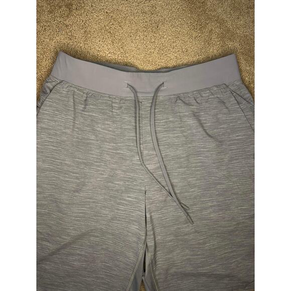 Lululemon T.H.E. Linerless Short 9" Heather Allover Sea Salt Light Cast Men's M - Picture 7 of 8